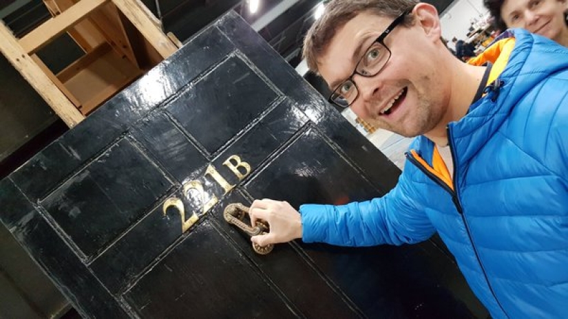 How the scenery for the series "Sherlock" was created How the scenery for the series "Sherlock" was created