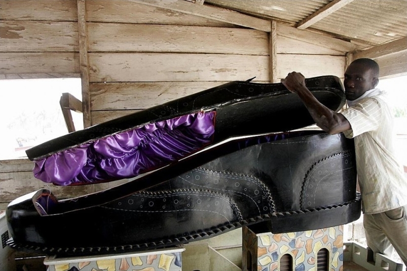 How to bury in Ghana