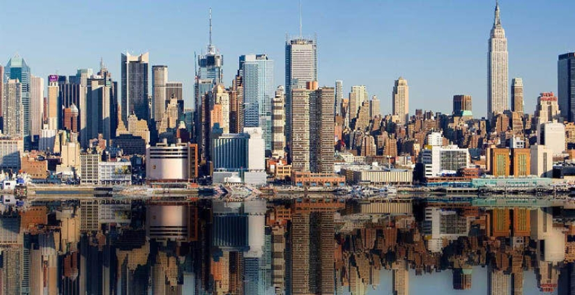 How to find free internet access while traveling