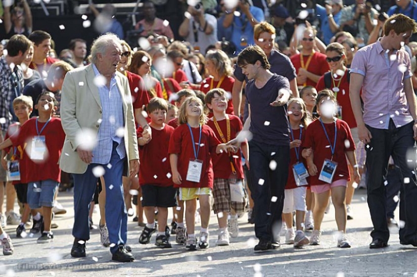 How to get into Hogwarts? How to get into Hogwarts?