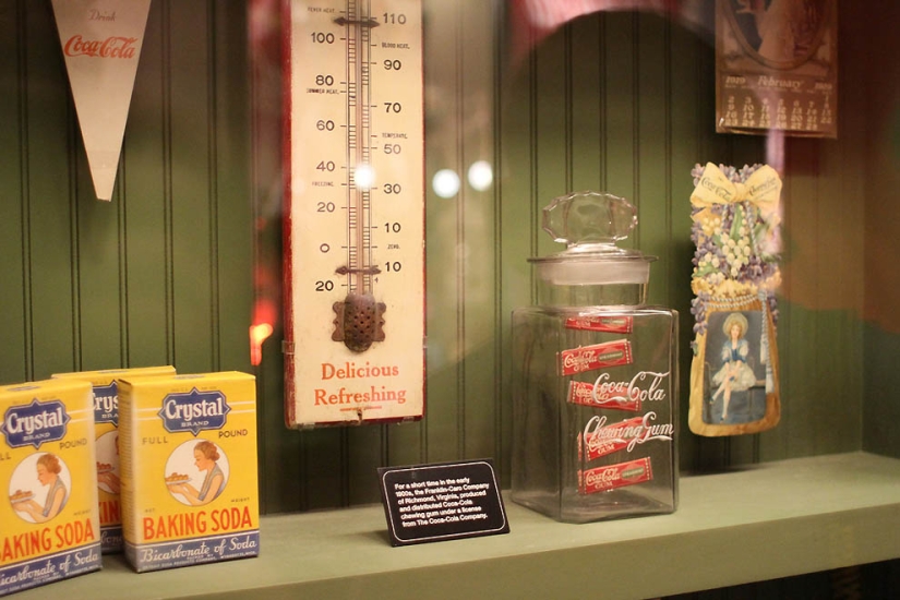 How to learn everything about the most popular drink in the world: a journey into the world of Coca-Cola