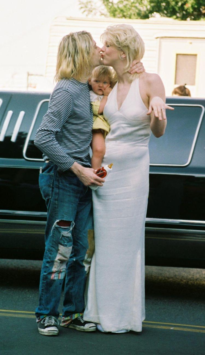 How to live if dad sings: cult rock musicians and their families How to live if dad sings: cult rock musicians and their families