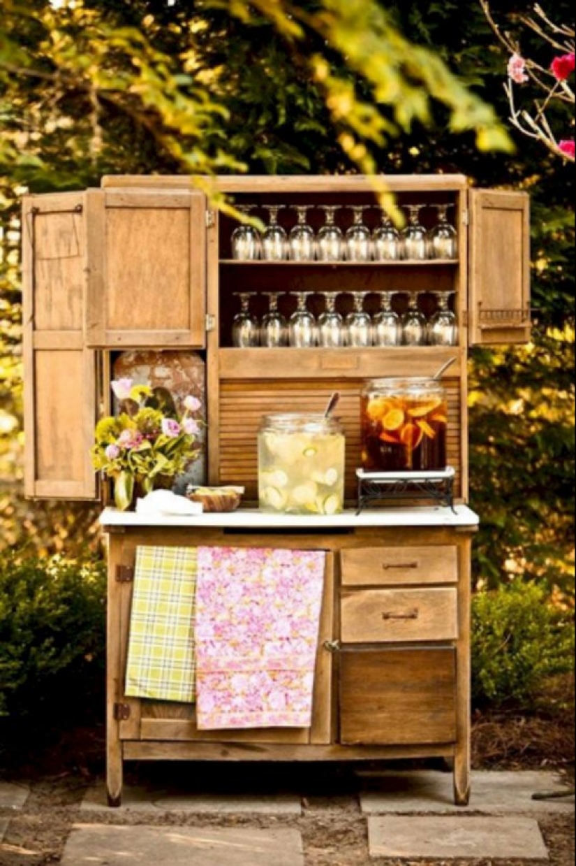 How to make a bar counter out of old things