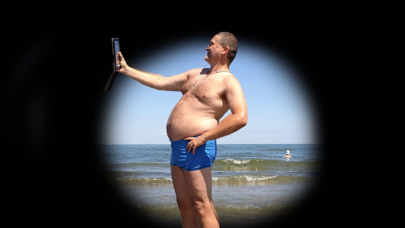 How to make the back much wider to hide the stomach and sides?