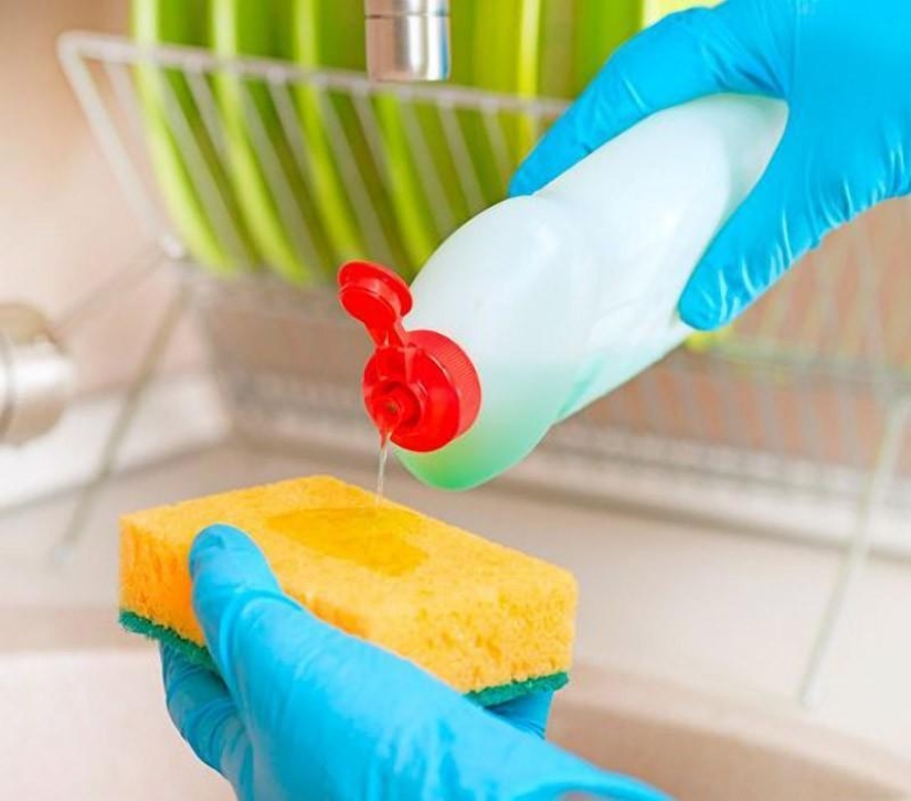 How to save time by washing dishes faster and better How to save time by washing dishes faster and better