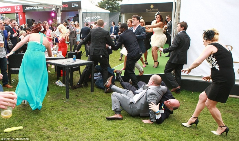 How was Lady's Day celebrated in the UK? Lady there real bombs! How was Lady's Day celebrated in the UK? Lady there real bombs!