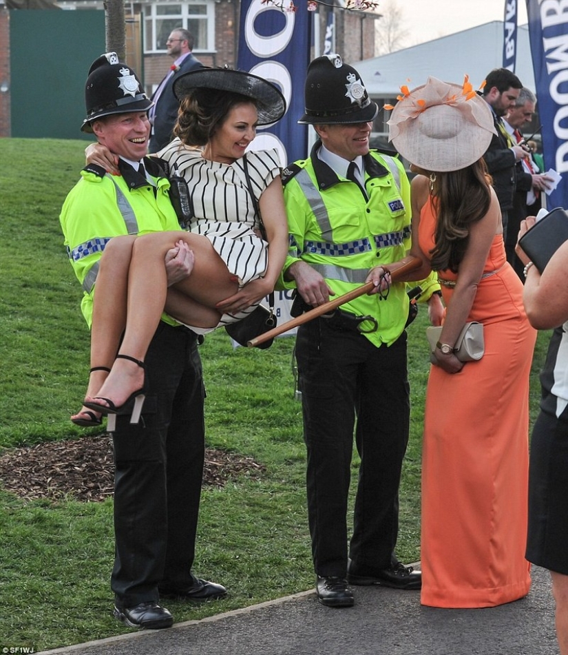 How was Lady's Day celebrated in the UK? Lady there real bombs! How was Lady's Day celebrated in the UK? Lady there real bombs!