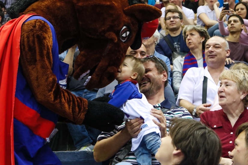 How we drove a girl to a basketball match and what came of it