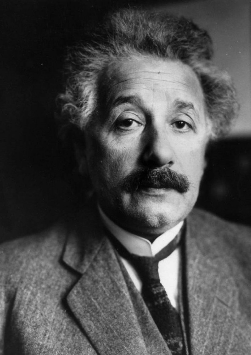 Hulk Hogan y otros bigotes famosos