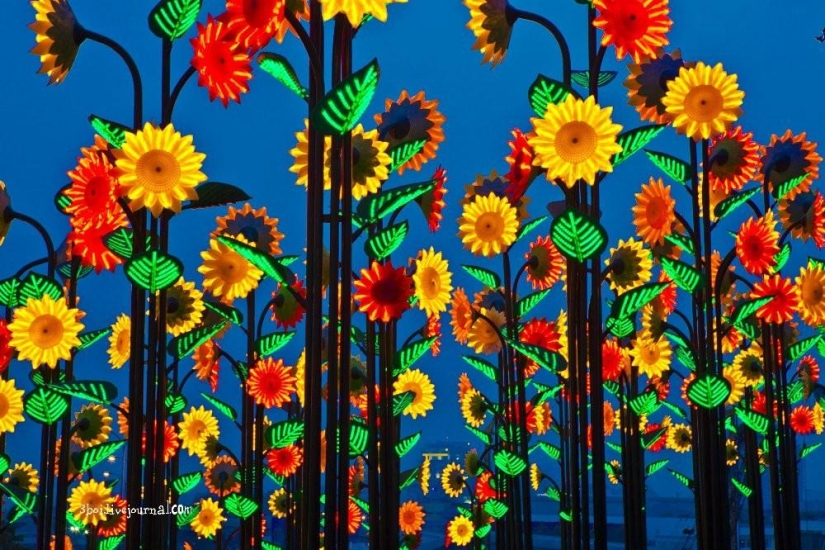 I-City: jardín luminoso en Malasia I-City: jardín luminoso en Malasia