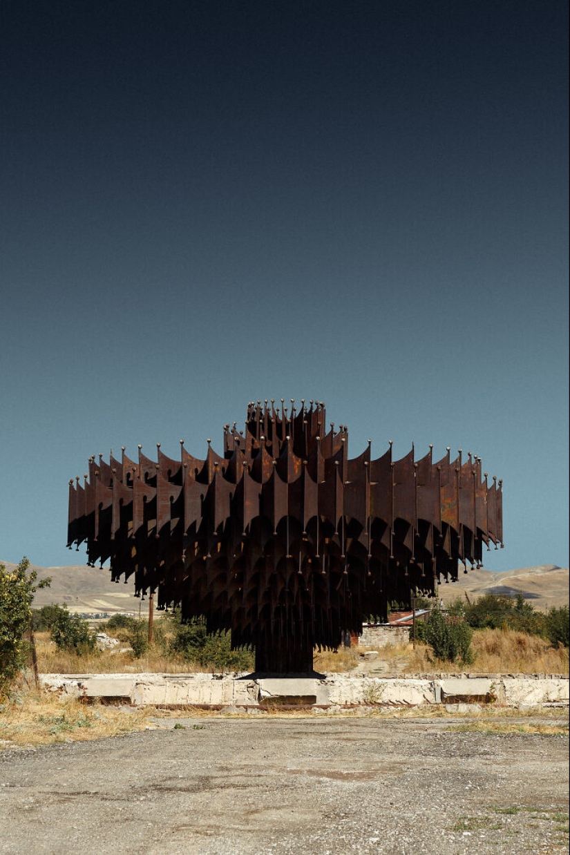 I Embarked On A Journey Through Former FSU Countries To Document Abandoned Soviet Architecture