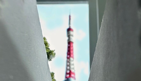 I Recreate Places Around The World On My Desktop Using Miniatures, And Here Are The Best