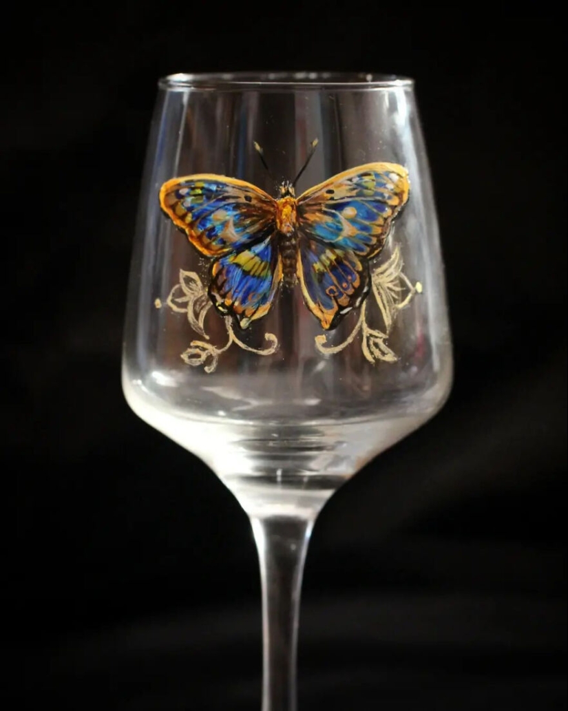 I Use Various Glassware For Painting Hyperrealistic Animals And Here Are 20 Photos Of Them (New Pics)