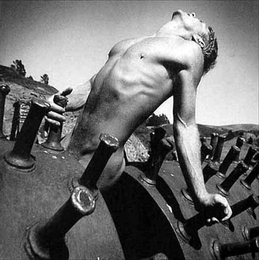 Iconic photographs by Arthur Thrash Iconic photographs by Arthur Thrash