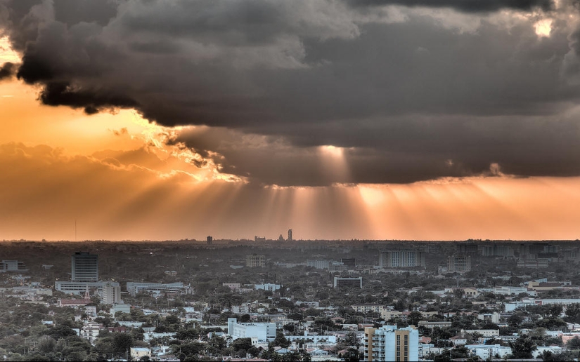 Impresionantes cielos sobre Miami