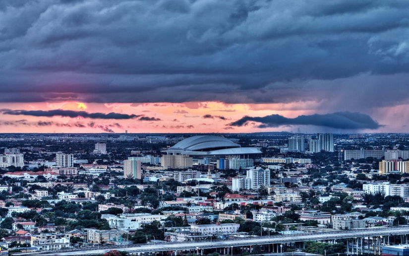 Impresionantes cielos sobre Miami
