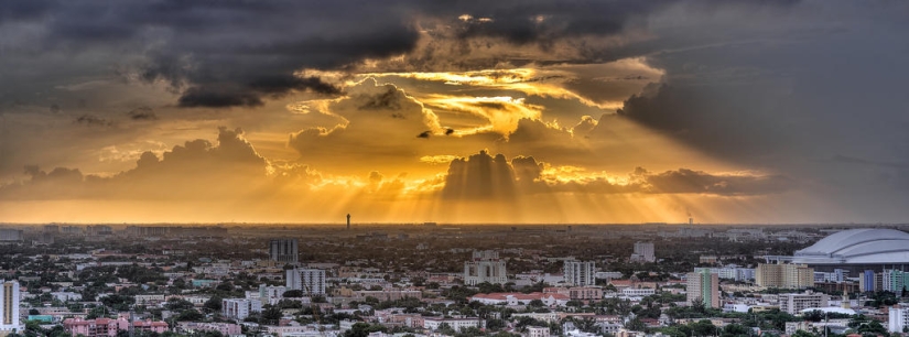 Impresionantes cielos sobre Miami