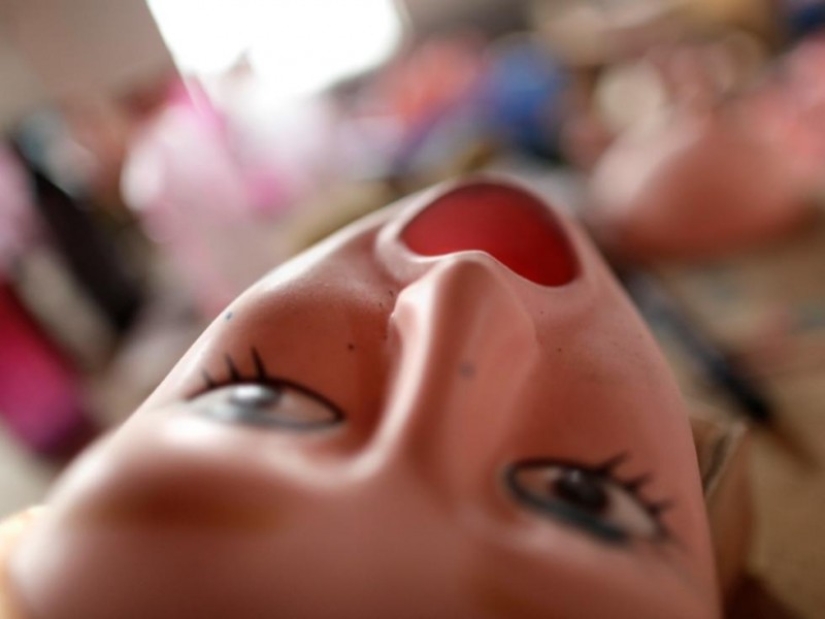 In a Chinese sex doll factory