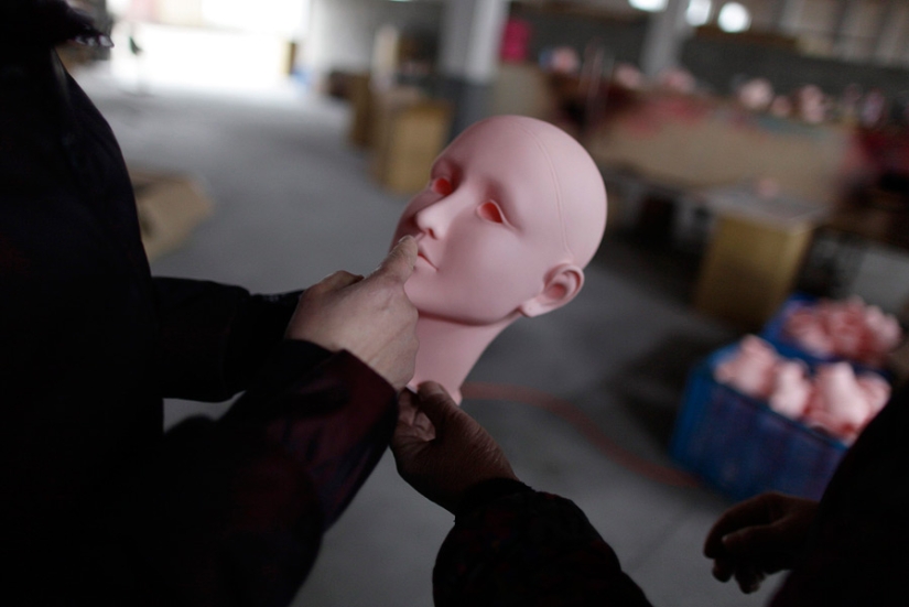 In a Chinese sex doll factory