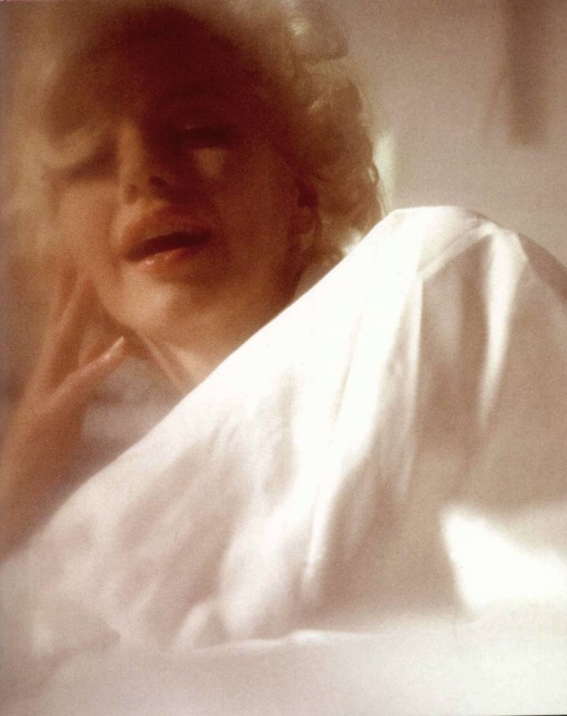 In bed with Marilyn Monroe In bed with Marilyn Monroe