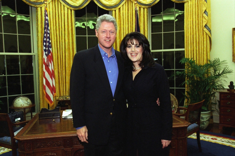 In bed with the President: 5 the most high-profile sex scandals related to politicians