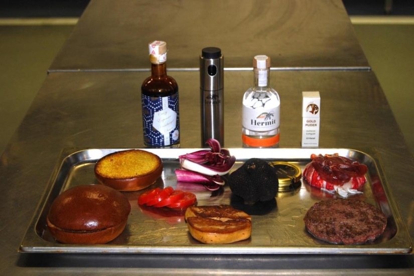In the Netherlands, the most expensive burger in the world was created at a price of 131 thousand rubles