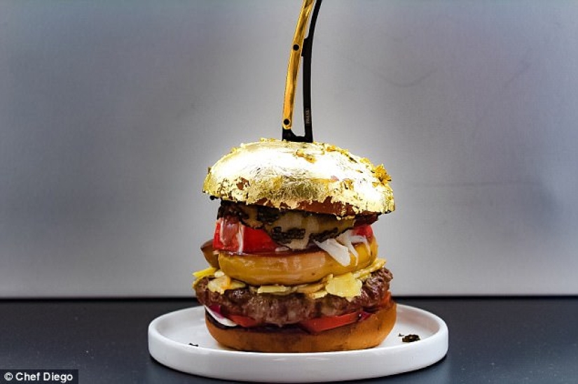 In the Netherlands, the most expensive burger in the world was created at a price of 131 thousand rubles
