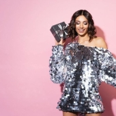 In what color should you celebrate the New Year 2023?