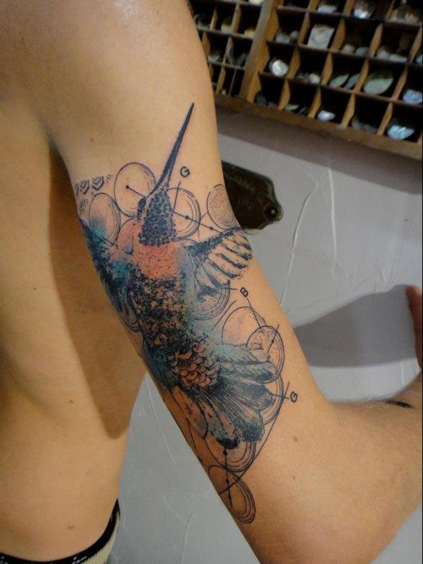 Increíble tatuaje estilo Photoshop