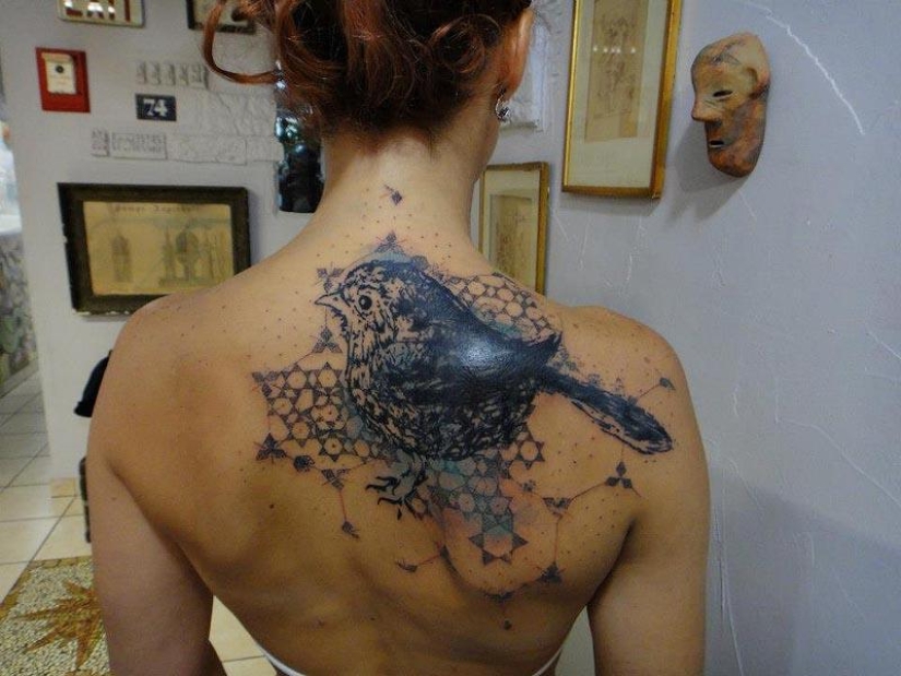 Increíble tatuaje estilo Photoshop