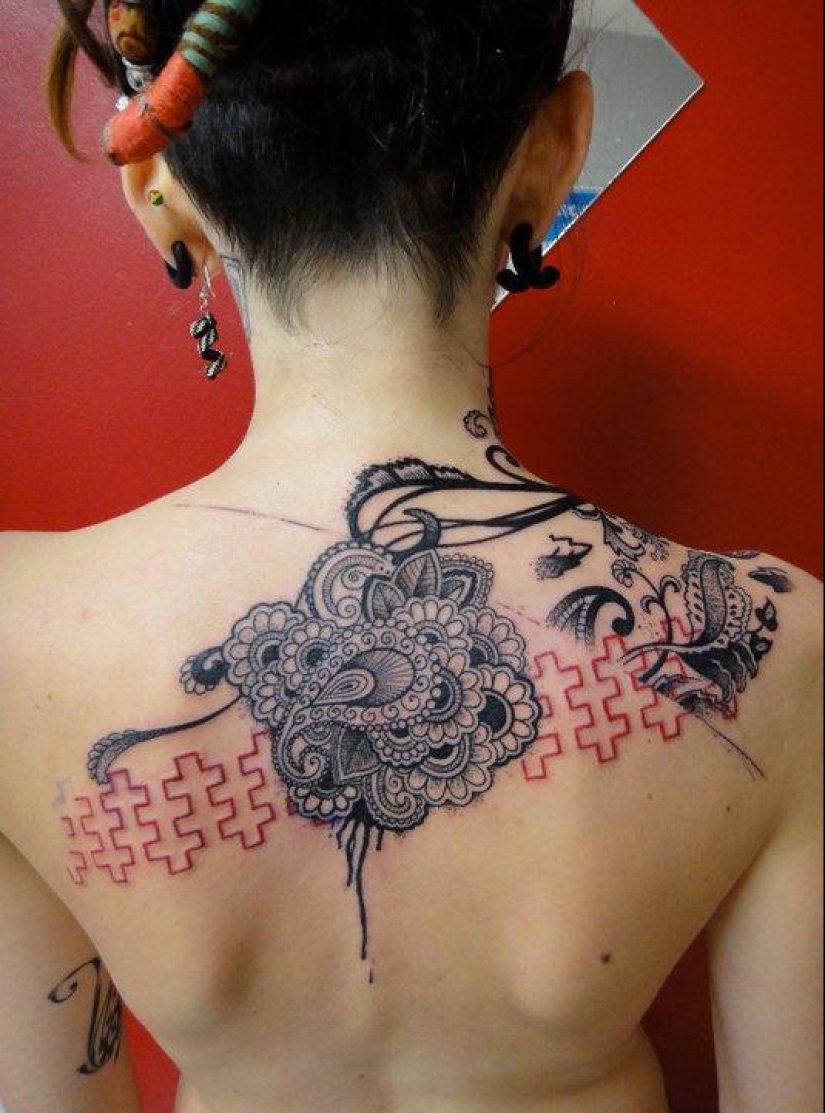 Increíble tatuaje estilo Photoshop