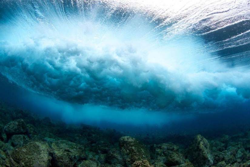 Increíbles imágenes de olas en la costa de Hawái