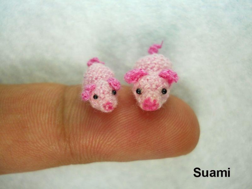 Incredible miniature things knitted and crocheted Incredible miniature things knitted and crocheted