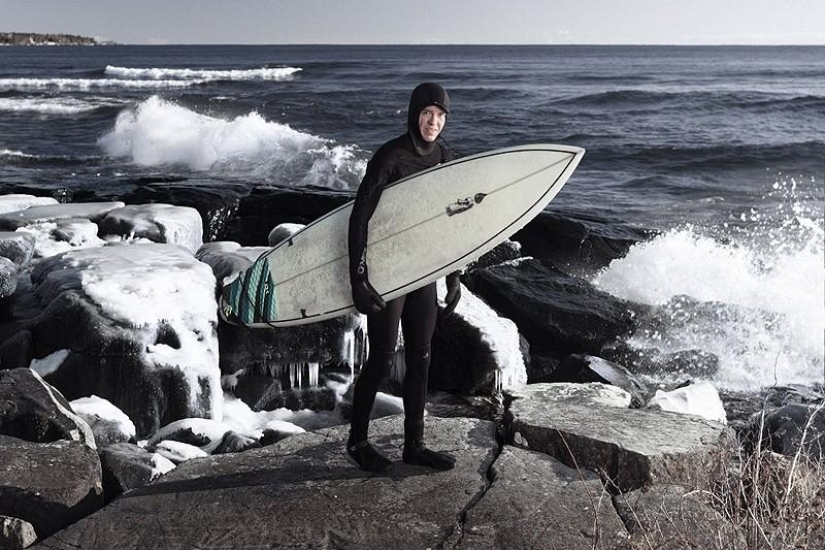 Incredible photos of surfing in a semi-frozen lake