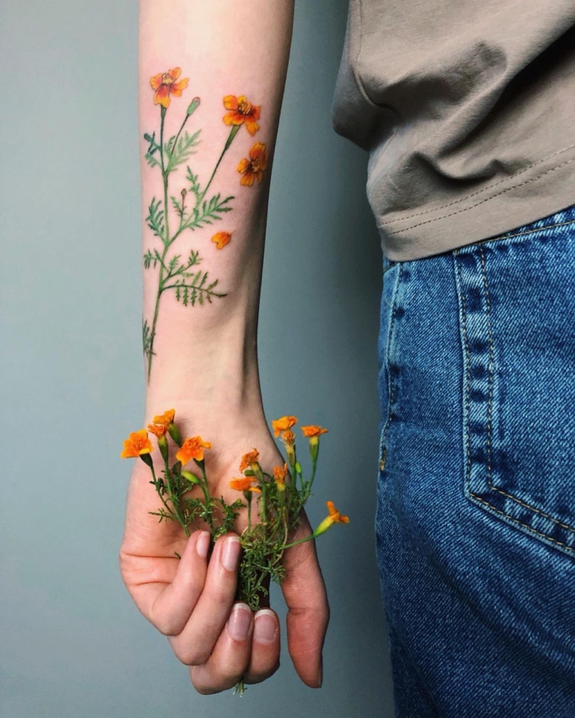 Incredible tattoos that cannot be distinguished from living plants
