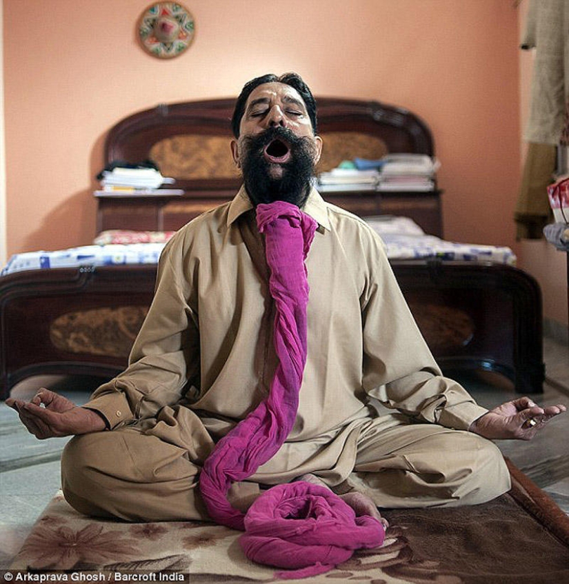 Indio se ha dejado el bigote más largo del mundo durante más de 40 años