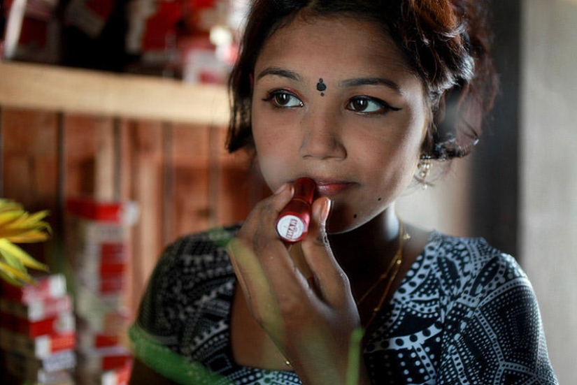 Infancia robada - Niñas prostitutas de Bangladesh Infancia robada - Niñas prostitutas de Bangladesh