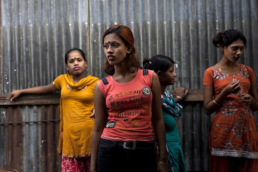 Infancia robada - Niñas prostitutas de Bangladesh Infancia robada - Niñas prostitutas de Bangladesh