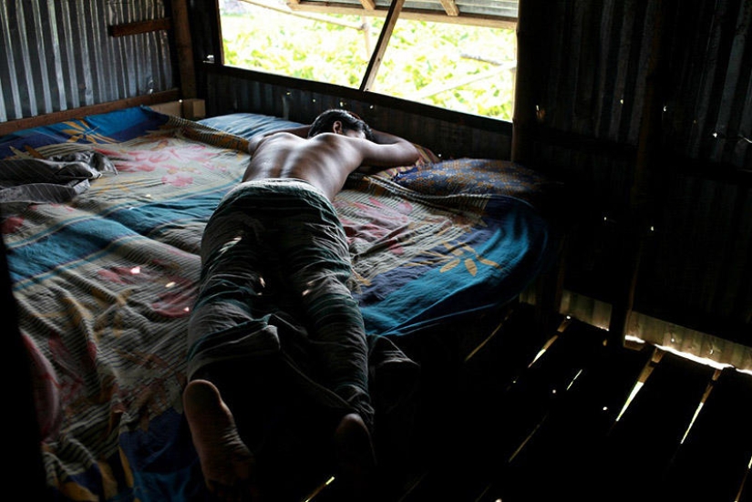 Infancia robada - Niñas prostitutas de Bangladesh Infancia robada - Niñas prostitutas de Bangladesh