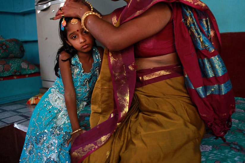 Infancia robada - Niñas prostitutas de Bangladesh Infancia robada - Niñas prostitutas de Bangladesh