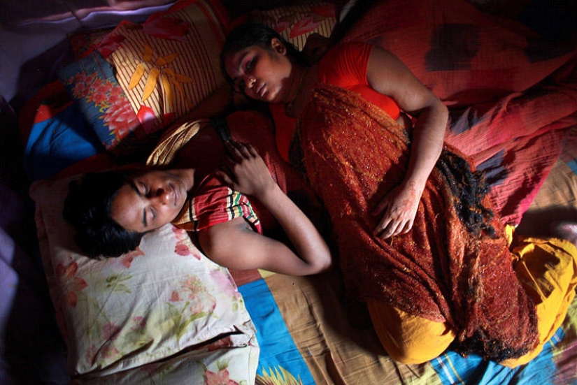 Infancia robada - Niñas prostitutas de Bangladesh Infancia robada - Niñas prostitutas de Bangladesh