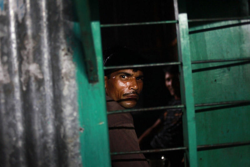 Infancia robada - Niñas prostitutas de Bangladesh Infancia robada - Niñas prostitutas de Bangladesh