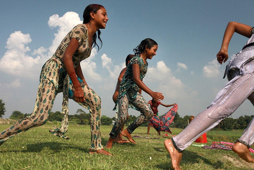 Infancia robada - Niñas prostitutas de Bangladesh Infancia robada - Niñas prostitutas de Bangladesh
