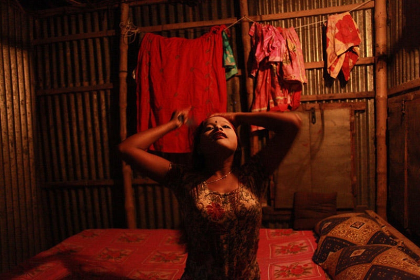 Infancia robada - Niñas prostitutas de Bangladesh Infancia robada - Niñas prostitutas de Bangladesh