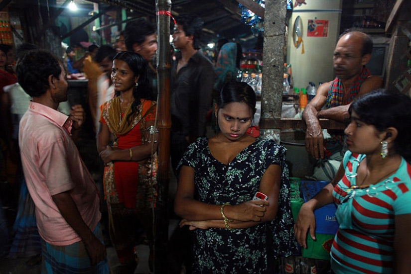 Infancia robada - Niñas prostitutas de Bangladesh Infancia robada - Niñas prostitutas de Bangladesh
