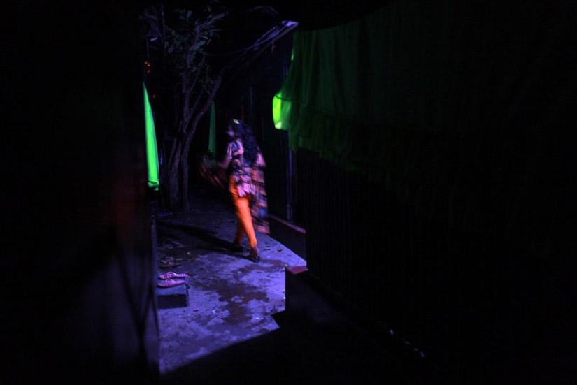 Infancia robada - Niñas prostitutas de Bangladesh Infancia robada - Niñas prostitutas de Bangladesh