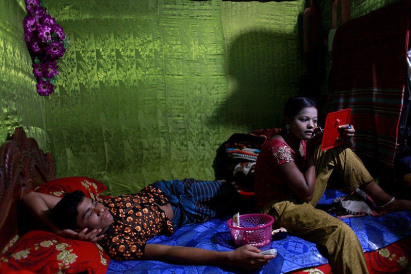 Infancia robada - Niñas prostitutas de Bangladesh Infancia robada - Niñas prostitutas de Bangladesh