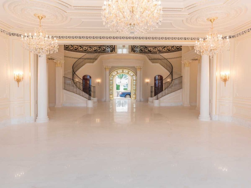 Inside Le Palais Royal, the most expensive US$159 million mansion Inside Le Palais Royal, the most expensive US$159 million mansion