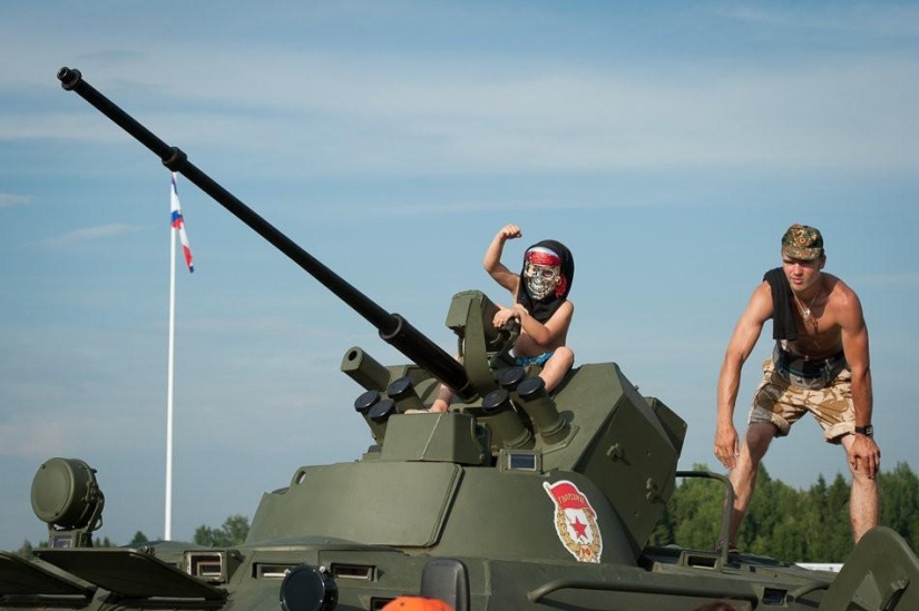 Invasión: ¡sobrevive a pesar de! ..