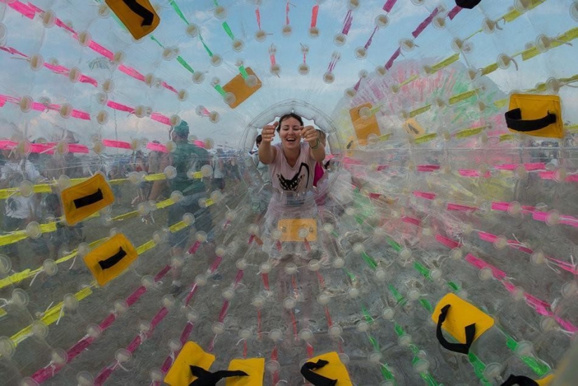 Invasión: ¡sobrevive a pesar de! ..